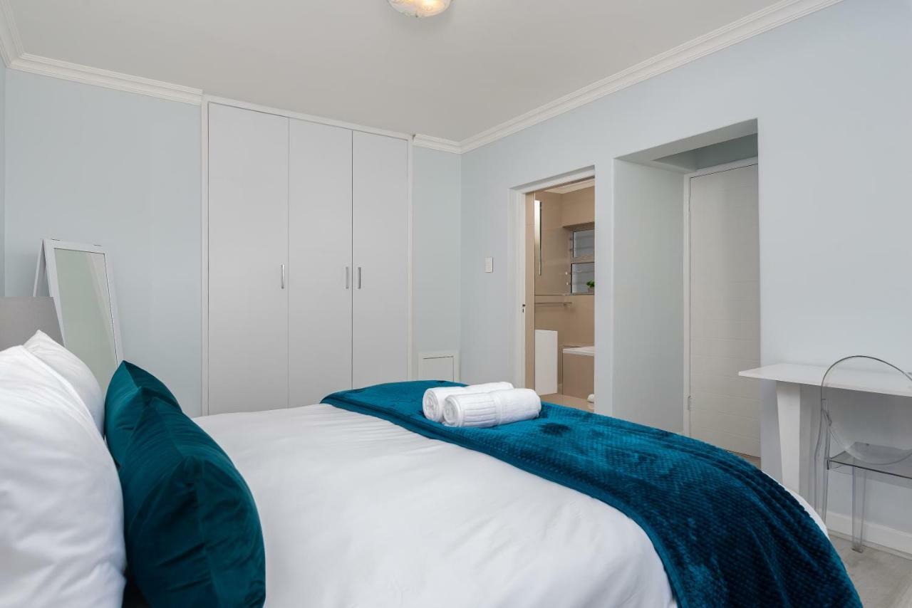 Saratoga Apartments By Propr Cape Town Bagian luar foto