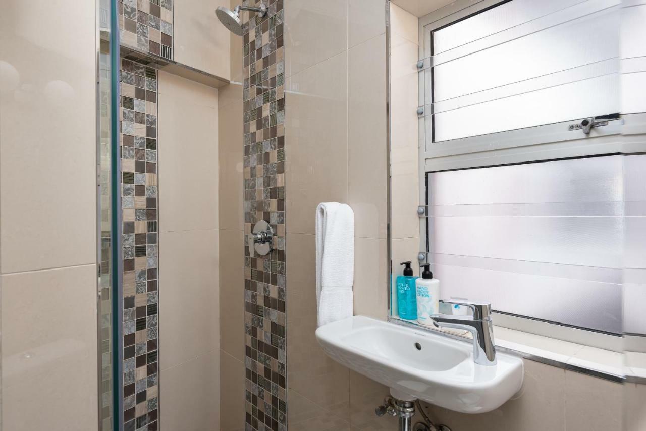 Saratoga Apartments By Propr Cape Town Bagian luar foto